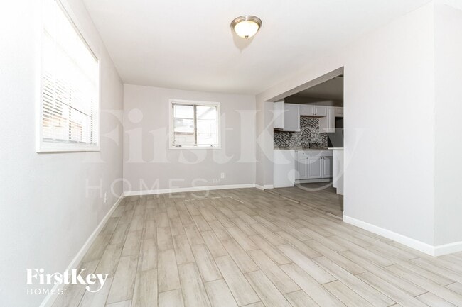 2735 W Royal Palm Rd, Phoenix, AZ 85051 - photo 3