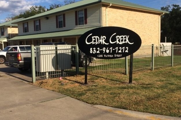 Cedar Creek Apartments