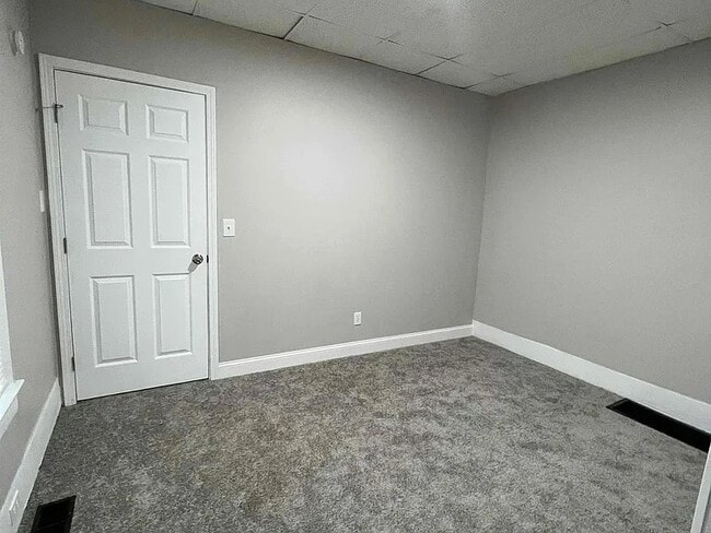 2309 Date St, Louisville, KY 40210 - photo 4