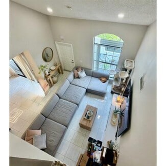 21204 Harbor Way, Miami, FL 33180