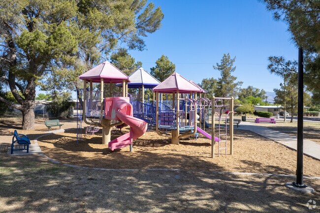 Claire Weeks Terra Del Sol Park boasts a sprawling playground.