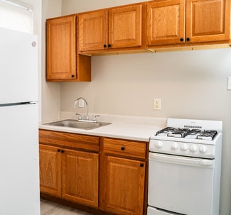 2020 Park St Unit C3, Hartford, CT 06106