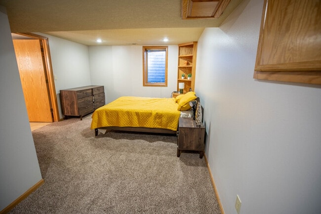 202 NW Sharmin Dr unit ID1319117P, Ankeny, IA 50023 - photo 7