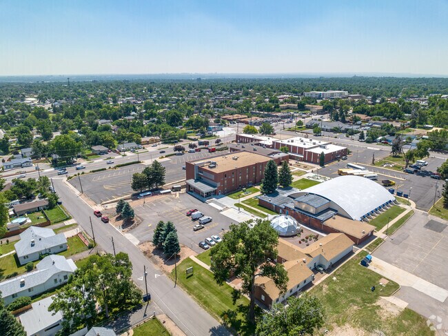 Brady Exploration School is a public, alternative school located in Lakewood.