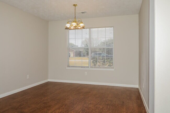 16213 N View Ct, Conroe, TX 77302 - photo 5