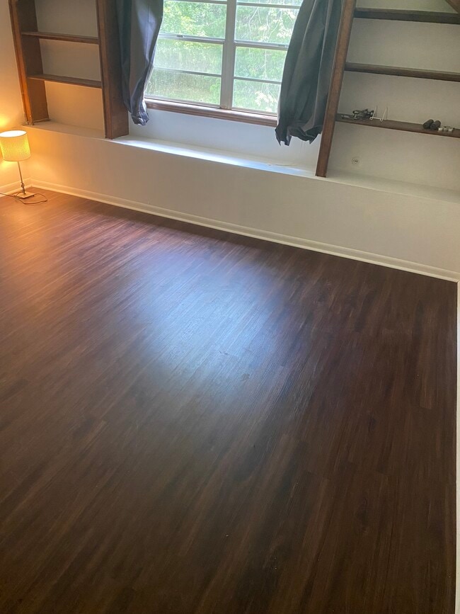 2nd bedroom or living room