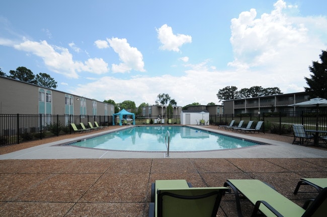 Cabana, Huntsville, AL 35805 - photo 4