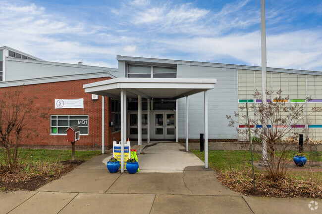 Colonial Trail Elementary School, Rankings & Reviews - Homes.com