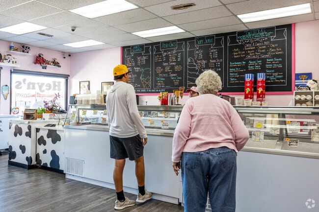 Creekside residents love having Heyn's Ice Cream, an Iowa City staple, in their own backyard.