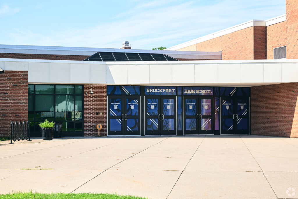 Main entrance to Brockport High School in Brockport, NY.