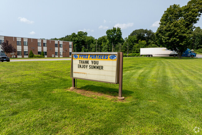 Preston Plains Middle School is a public school in Preston serving students in grades 6-8.