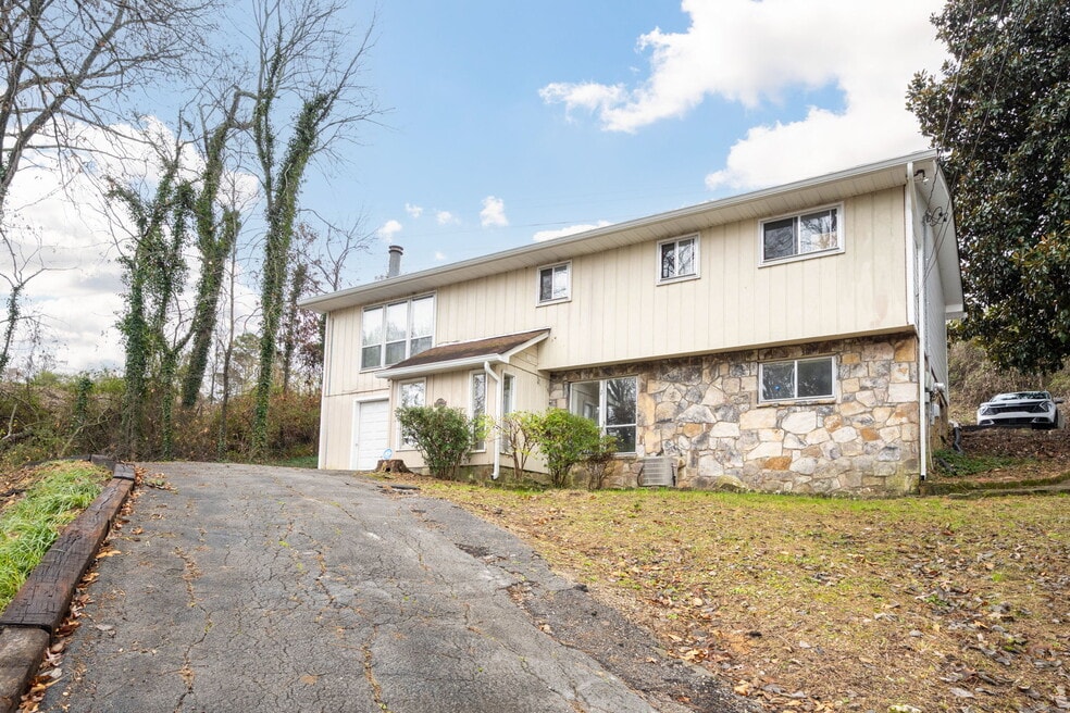 4115 Harbor Hills Rd unit B, Chattanooga, TN 37416 - photo 1