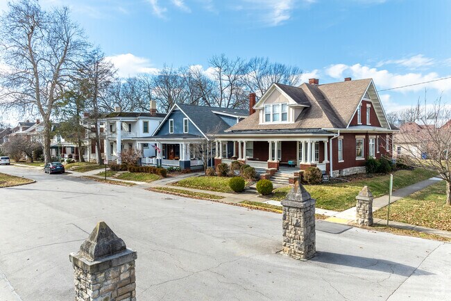 Mentelle is a historic neighborhood with many craftsman and four square homes.