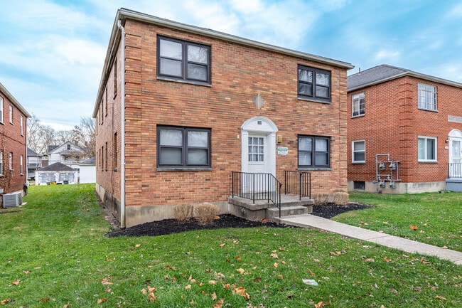 108 E Norman Ave unit 4, Dayton, OH 45405 - photo 2