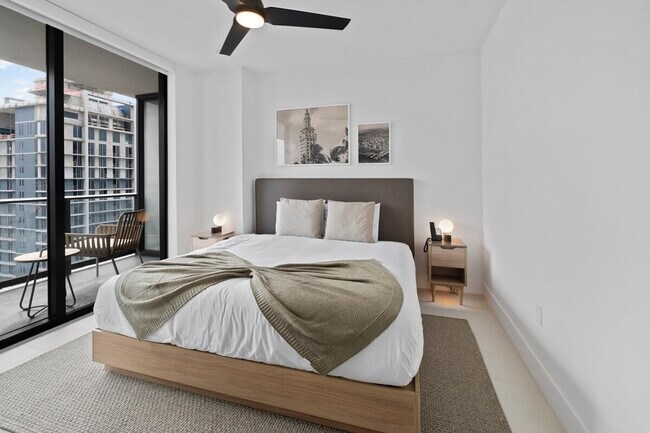 701 NE 1st Ave unit ID1028793P, Miami, FL 33132 - photo 2