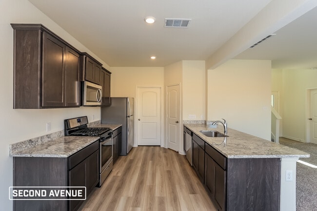 9704 Sierra Grande Dr, Fort Worth, TX 76140 - photo 4