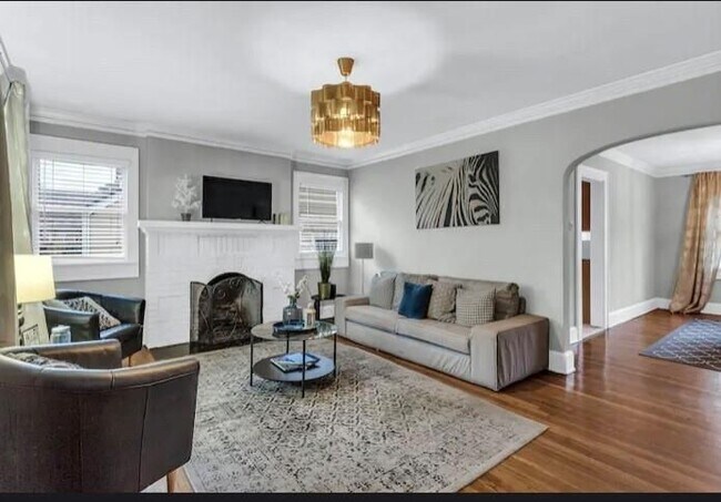 1354 Winburn Dr, Atlanta, GA 30344 - photo 2