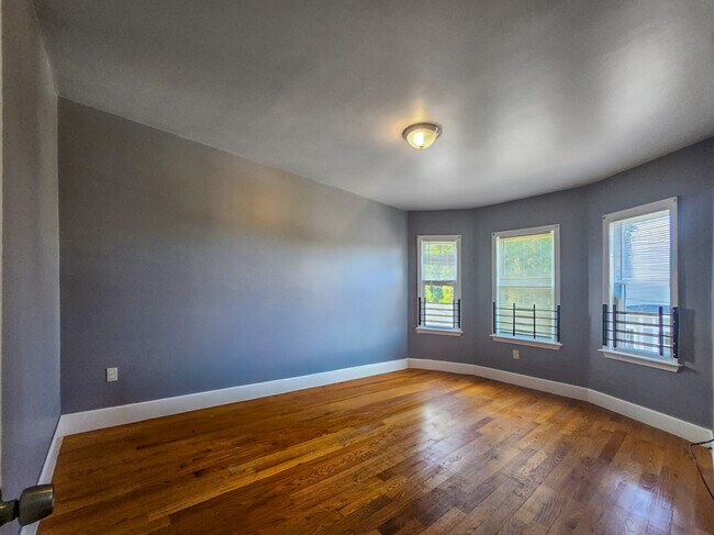 12 Fox St unit 3, Dorchester, MA 02122 - photo 6