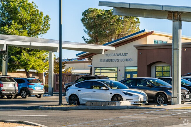 Your kids will enjoy learning in the inspiring atmosphere of Yucca Valley Elementary School.