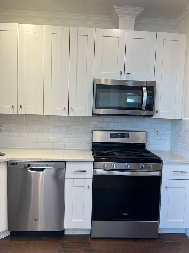 373 Danforth Ave unit 405, Jersey City, NJ 07305 - photo 7