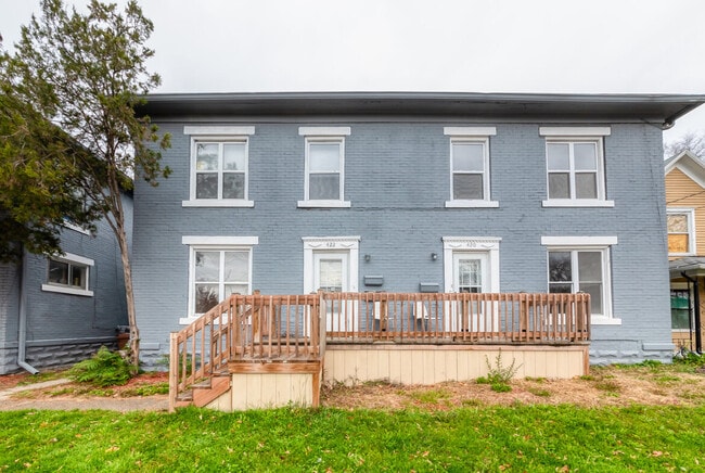 422 W Saginaw St unit Upper, Lansing, MI 48933 - photo 2