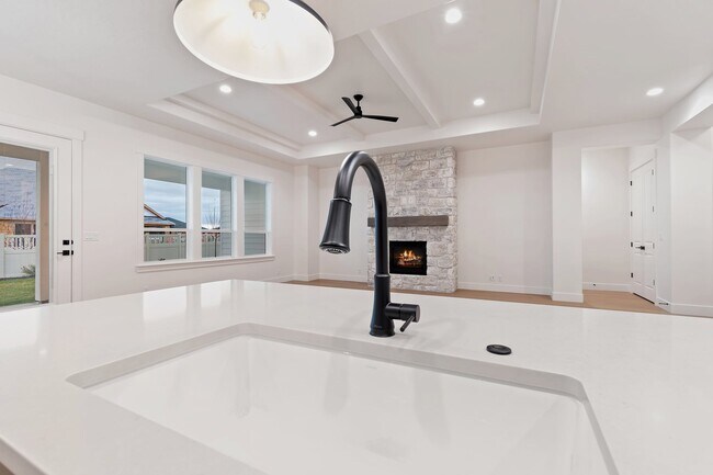 829 W Buroak Dr, Meridian, ID 83642 - photo 5