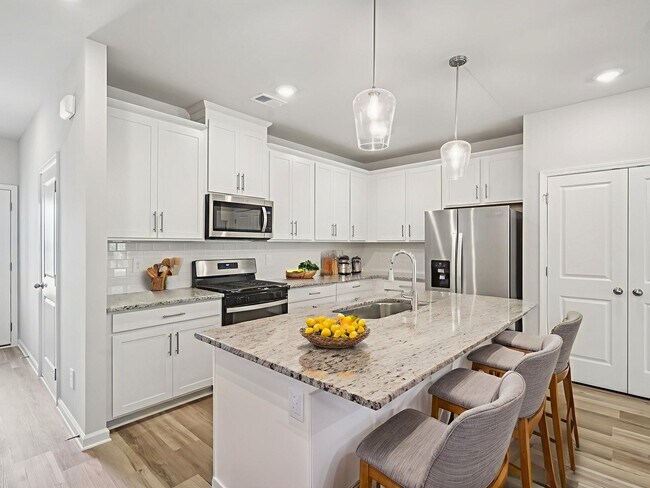 7820 Marie Way, Fairburn, GA 30213 - photo 6