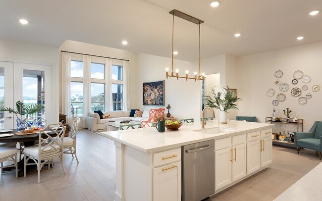 Urban Homes, Claremont Plan unit 36578774, Austin, TX 78744 - photo 4