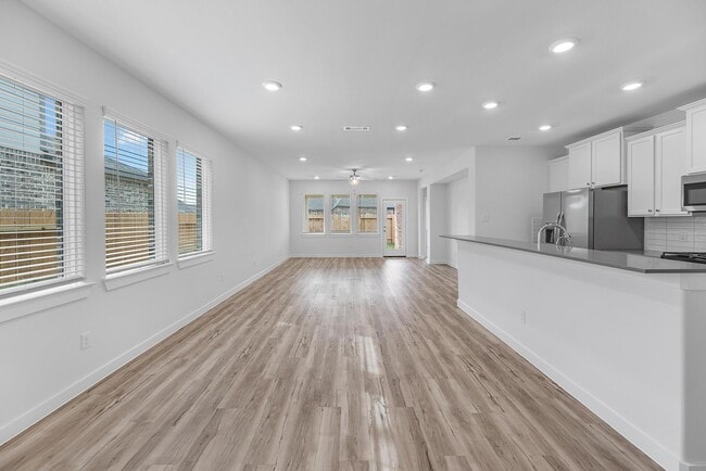 19222 Olive Heath Ln unit 38172858, Magnolia, TX 77355 - photo 4