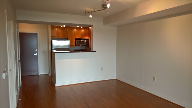 The Mercer Condominium unit 707, Reston, VA 20191 - photo 7