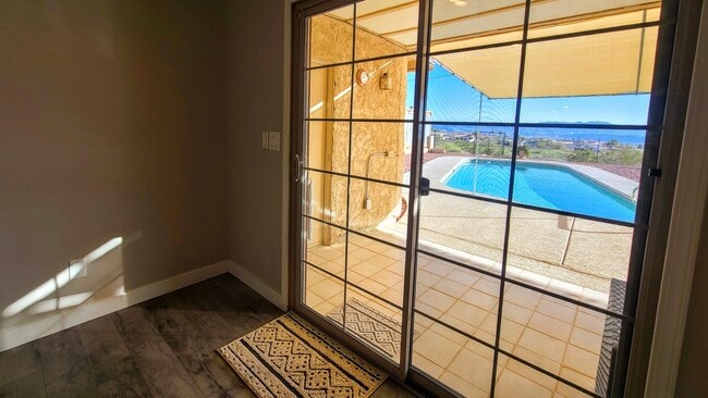 3767 Kicking Horse Dr unit Main House, Lake Havasu City, AZ 86404 - photo 6