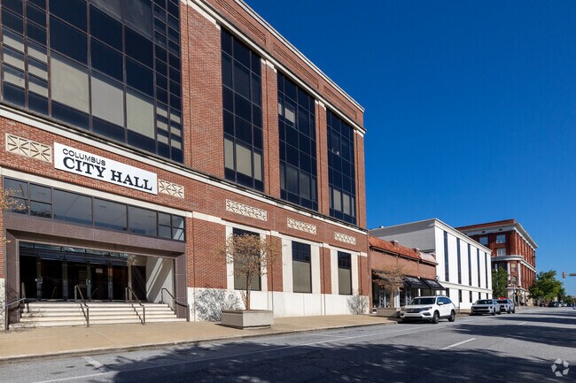 City Hall in downtown is just a few miles away from Peacock Woods-Dimon Circle.
