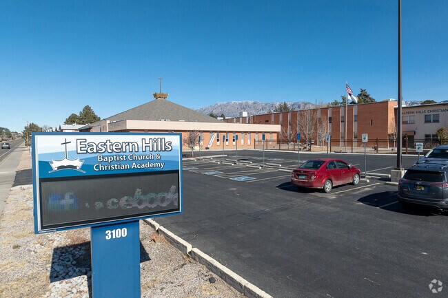The student teacher ratio for Eastern Hills Christian Academy sits at 9:1.