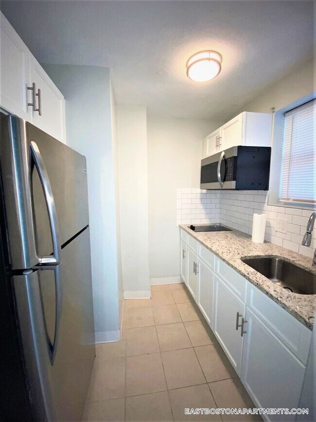 298 Meridian St Unit 2, Boston, MA 02128
