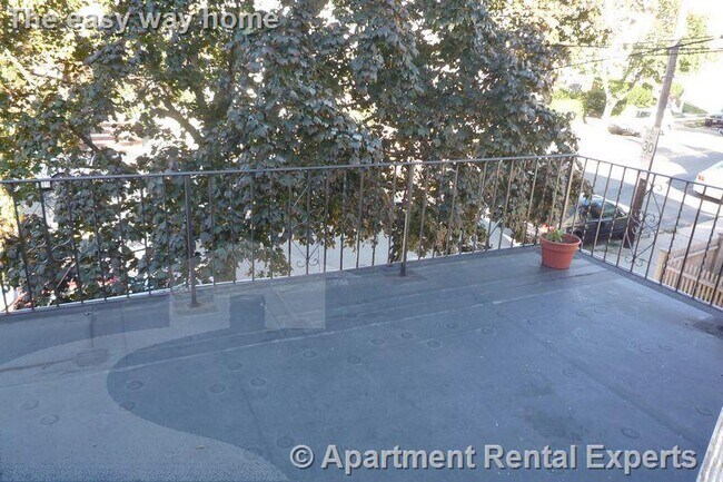 569 Main St unit 2, Medford, MA 02155 - photo 5