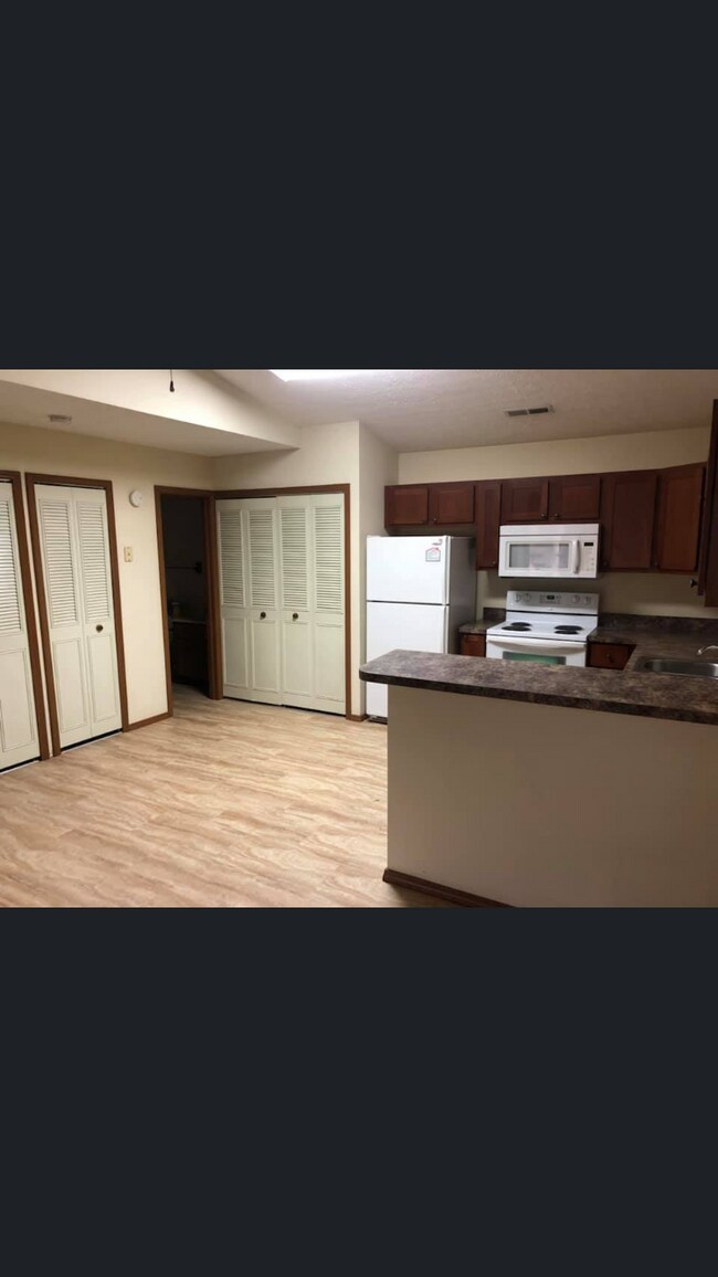 4028 Brentwood Dr unit 5, Owensboro, KY 42301 - photo 4