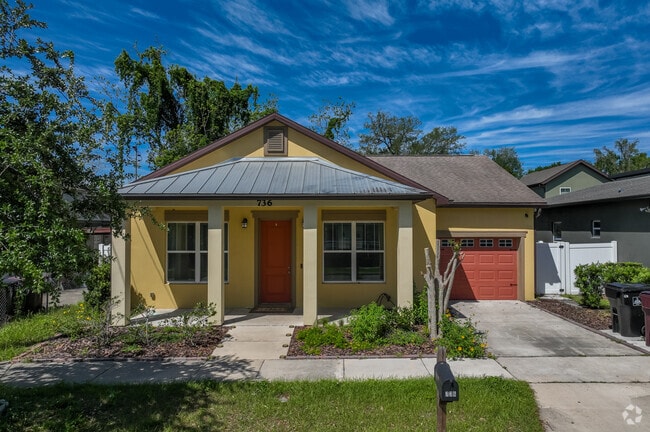 Parramore's streets have plenty of quaint colorful bungalow style homes.