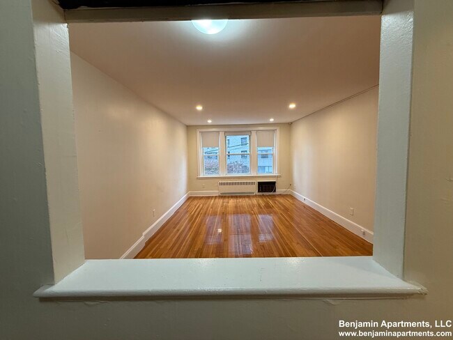 48 Lancaster Terrace unit 103, Brookline, MA 02446 - photo 4