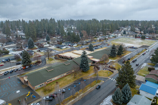 South Pines Elementary is located near other public and private schools.
