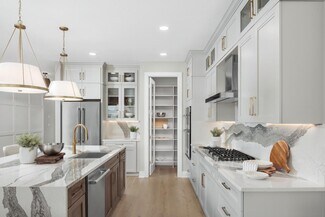 5814 Freestone Cir, Apollo Beach, FL 33572