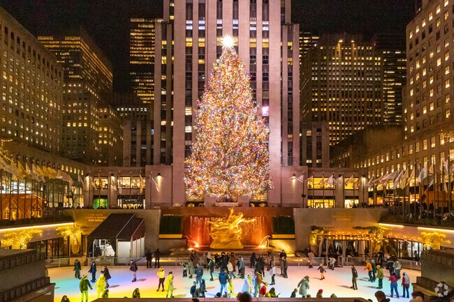 The Rink and Tree at Rockefeller Center are major global attractions.