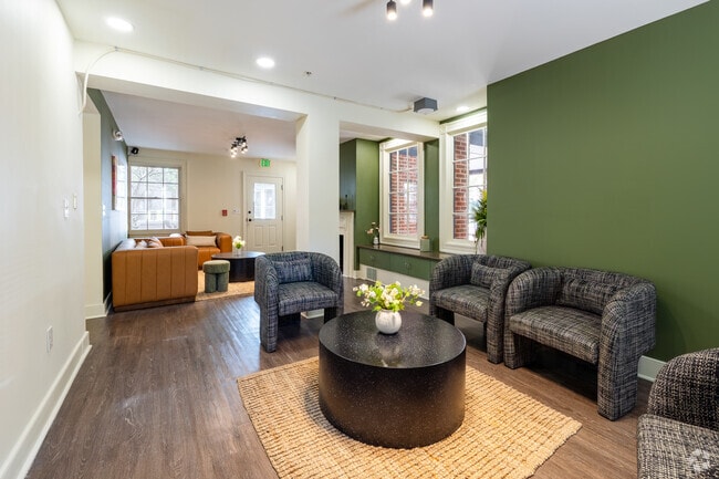 500 W - Located on the UMB Campus!, Baltimore, MD 21201 - photo 7