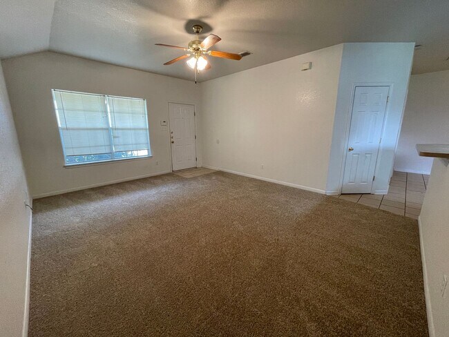 1906 Charleston Ct unit B, Killeen, TX 76542 - photo 4