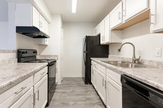 3833 Hoosier Woods Ct, Anderson, IN 46013