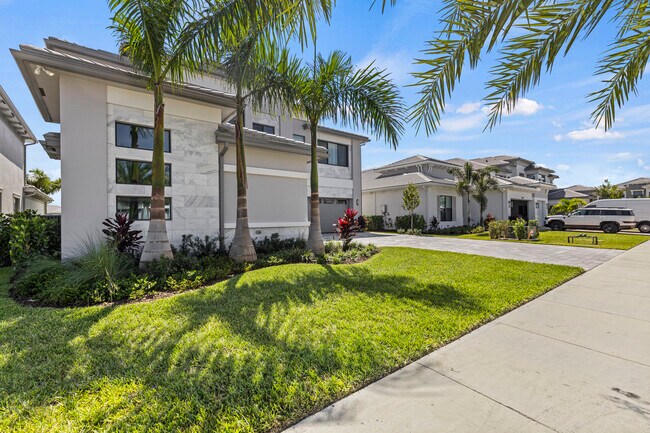 12884 Wingspan Ct, Palm Beach Gardens, FL 33412 - photo 2