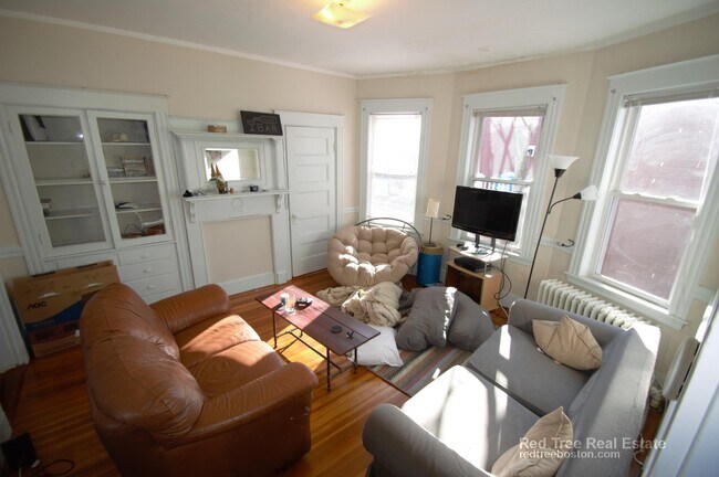 25 Forest Hills St unit 25 Forest Hills 3, Jamaica Plain, MA 02130 - photo 5