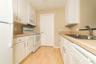 425 Chan View, Chanhassen, MN 55317