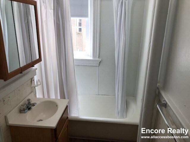 51 Brookline Ave unit 25, Boston, MA 02215 - photo 5
