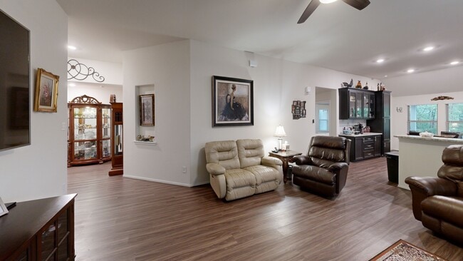 16003 Dockside St, Crosby, TX 77532 - photo 2