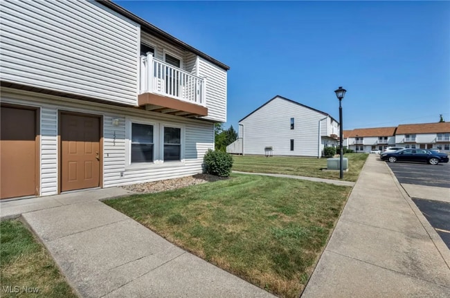 1505 Whitehall Blvd, Kent, OH 44240 - photo 3